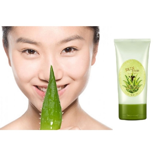 Sửa rửa mặt tẩy trang chiết xuất nha đam Skinfood Aloe vera Foaming Cleanser 130ml  